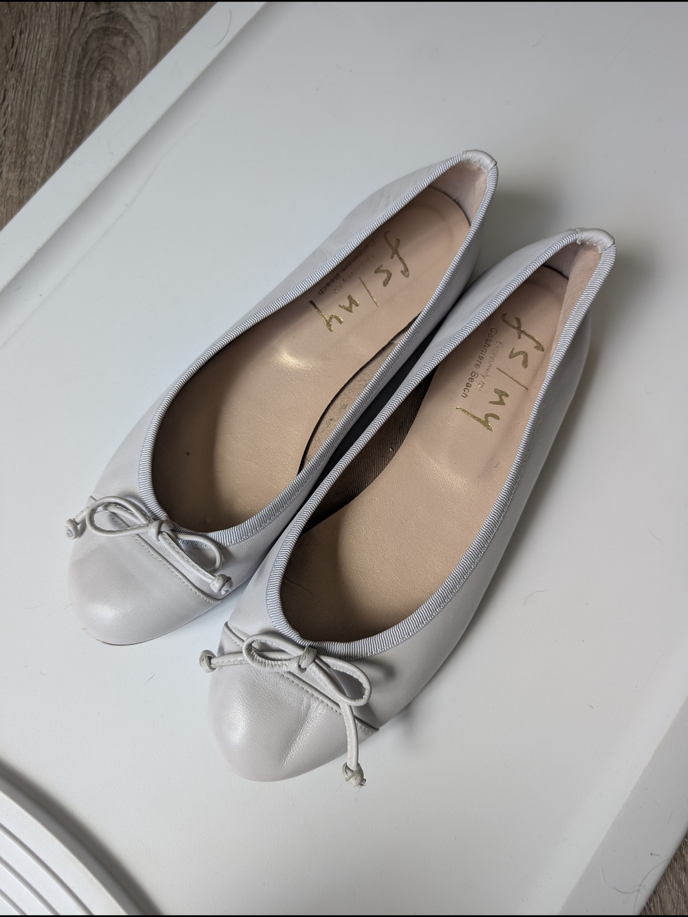 French Sole FS/NY Index Light Gray Lavender Leather Ballet Flats with Bow